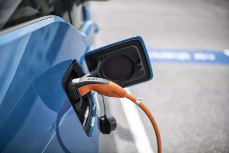 744x0_0_autohomecar__ChwFlF6pasCACl-wAACf5ZU_mL834