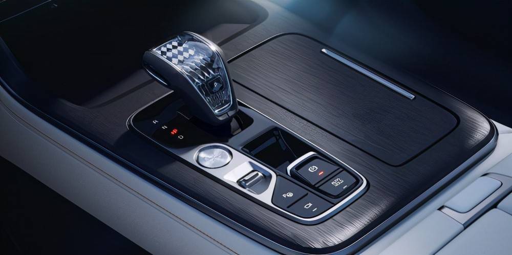 全新第二代GS8開啟預(yù)售，是國產(chǎn)中型SUV崛起的最好證明？