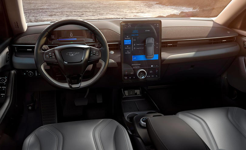 看了美國2021沃德十佳內(nèi)飾，網(wǎng)友：自主品牌內(nèi)飾設(shè)計領(lǐng)先太多！