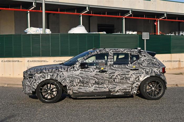 預(yù)計(jì)為轎跑SUV Polestar極星4諜照曝光