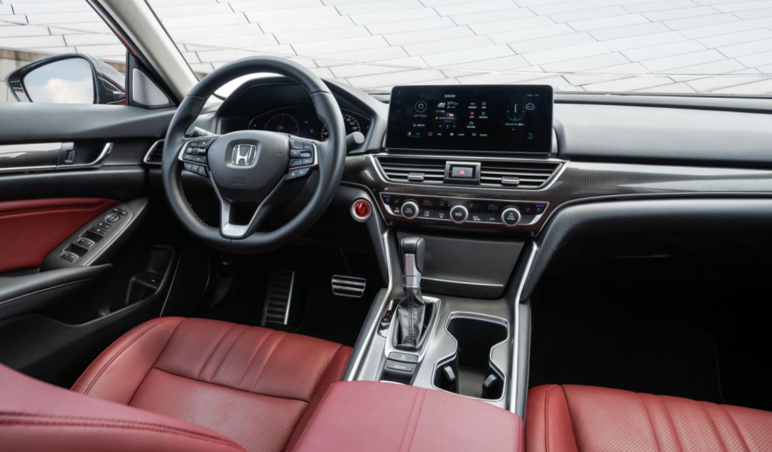 為什么是雅閣？更受年輕人喜愛