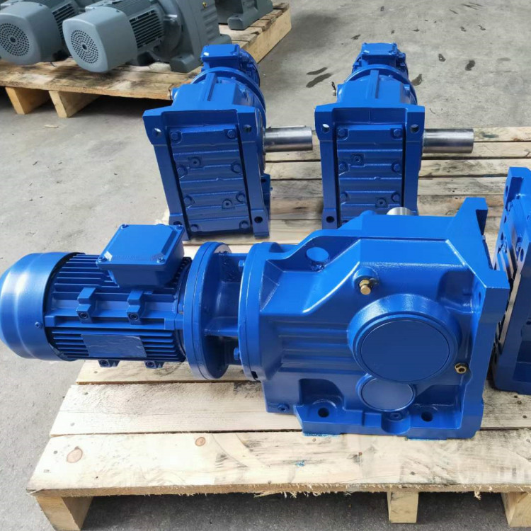 WPX175齒輪變速箱 B2DM11調(diào)速減速機(jī)