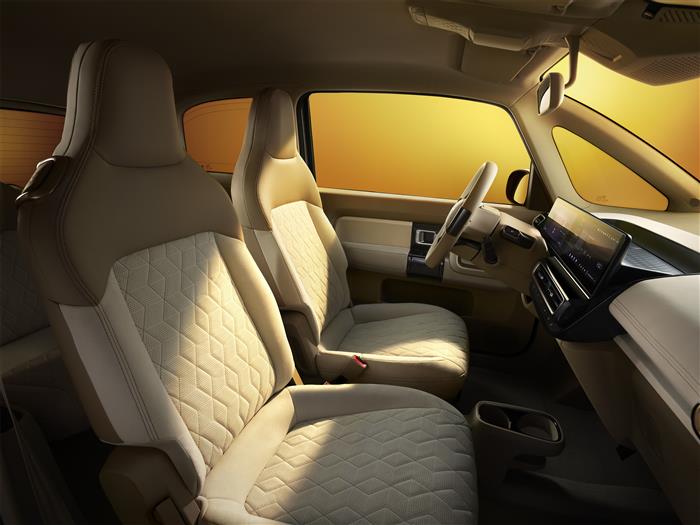 新款KiWi EV內(nèi)飾官圖 搭載雙10.25英寸聯(lián)屏