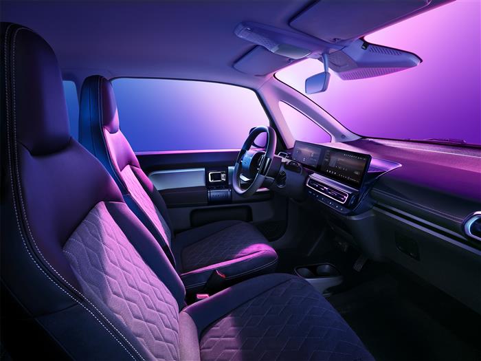 新款KiWi EV內(nèi)飾官圖 搭載雙10.25英寸聯(lián)屏