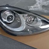 11卡宴大燈右（帶輔助轉(zhuǎn)向） 95863117802