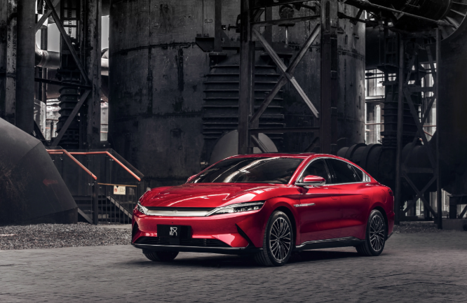 PHEV一旦失去綠牌，油電混動(dòng)、純電動(dòng)哪個(gè)更香？