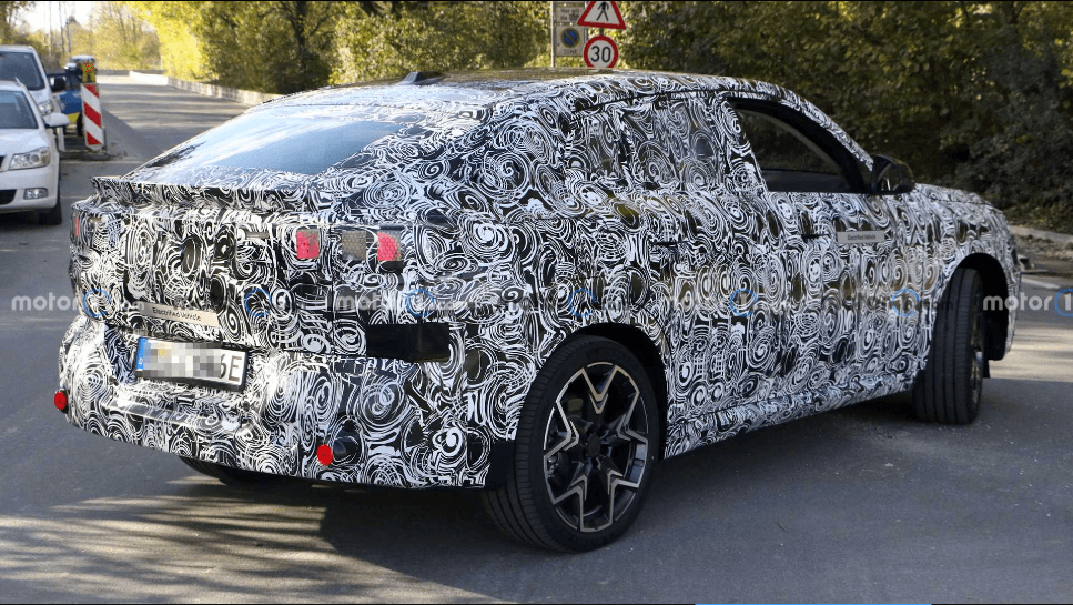 寶馬iX2諜照曝光，或?qū)⒂诿髂臧l(fā)布